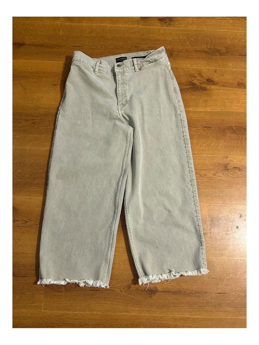 Banana Republic Premium Denim High-Rise Wide Leg Crop Beige Jeans 33’ W Raw Hem